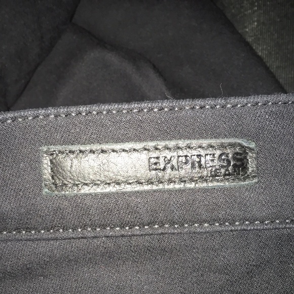 EXPRESS MID RISE BLACK DENIM LEGGING TYPE JEANS NWOT SIZE 14 long - Picture 3 of 5